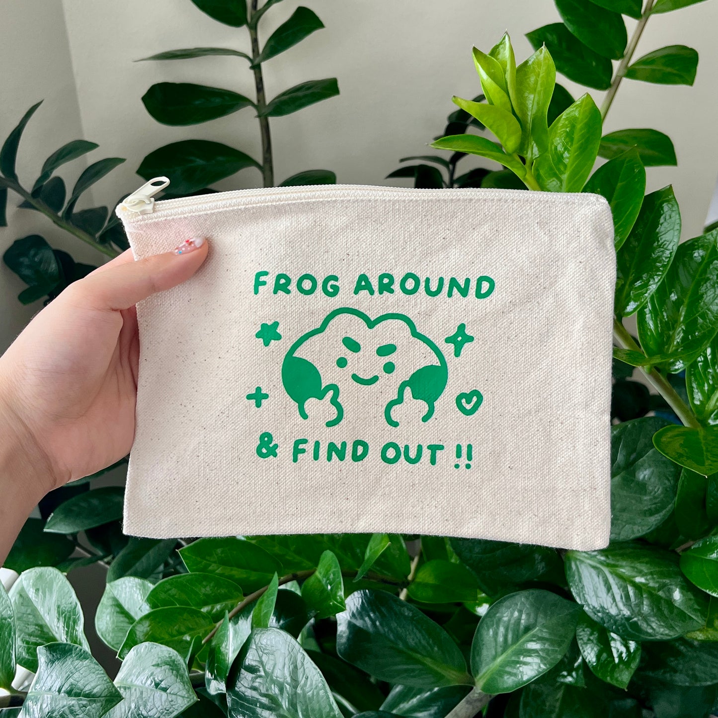 frog around and find out zipper pouch