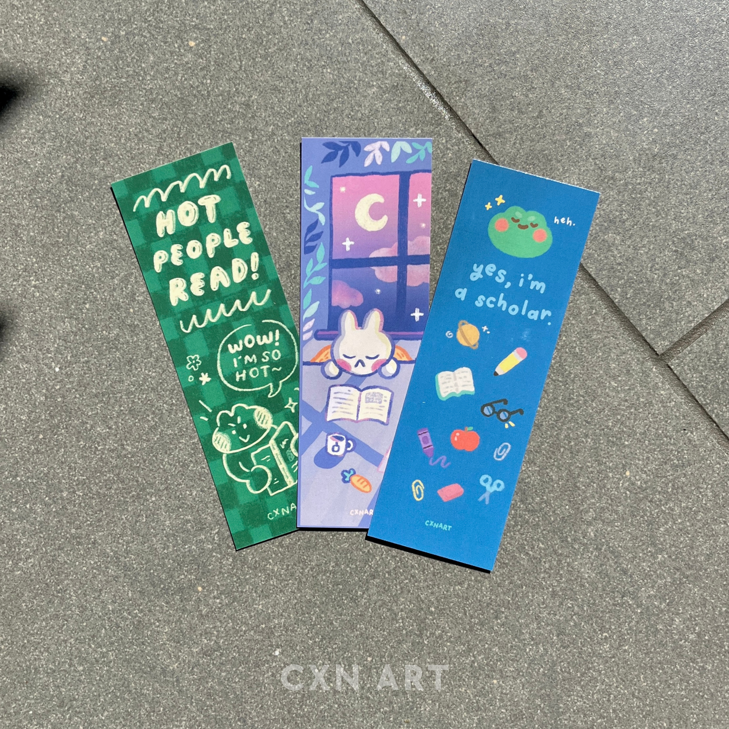hot people read! frog glossy bookmark 2x6 inches