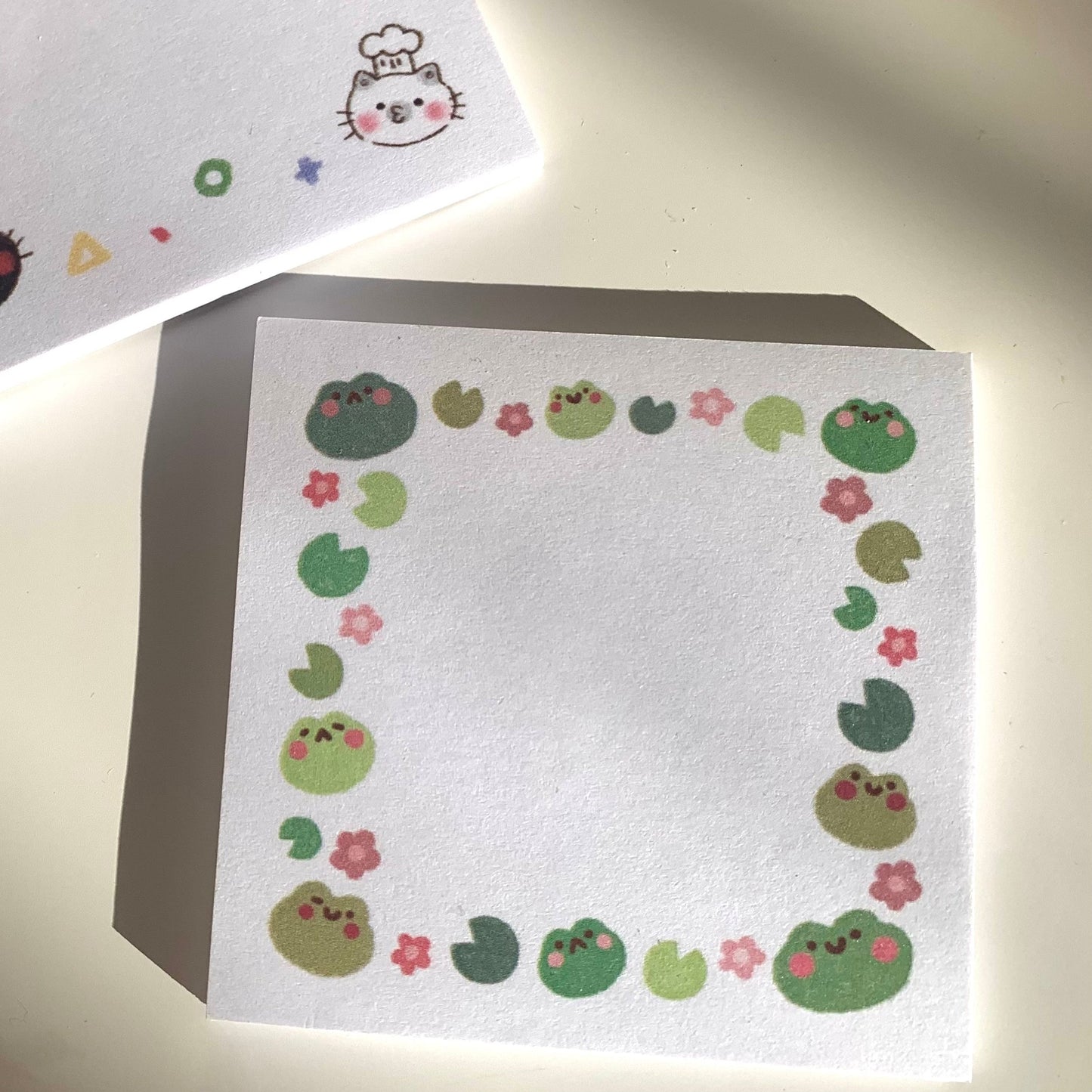 frog & flower sticky note pad